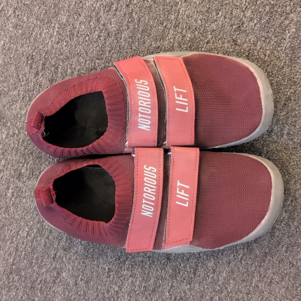 Notorious lift Size 41 (Mens Size ~9) Lifting Shoes